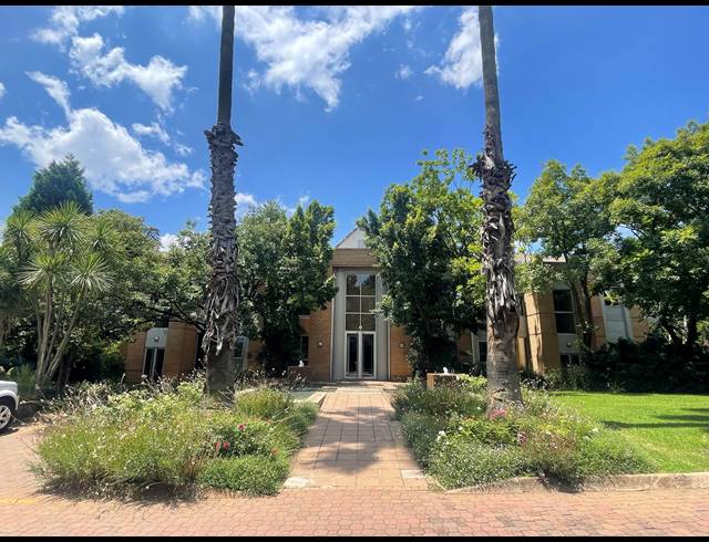486M² OFFICE TO LET IN HOUGHTON ESTATE